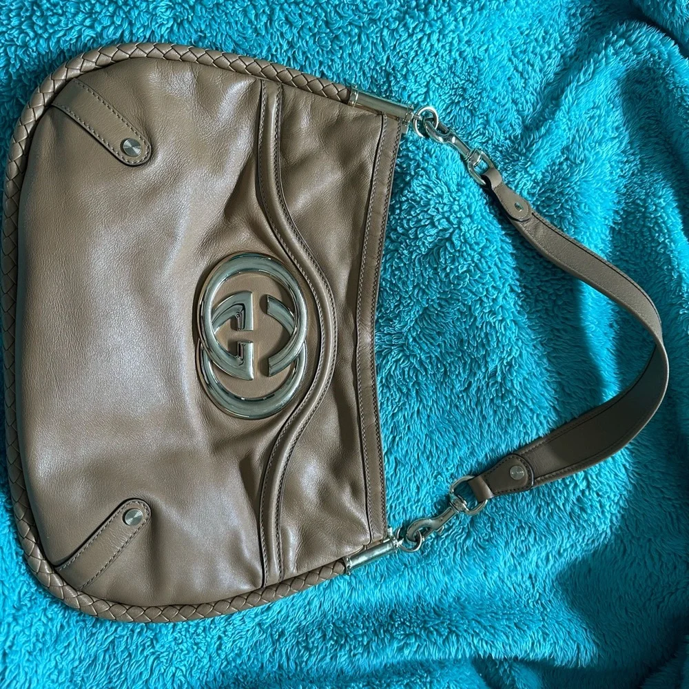 Gucci Tan Leather Hobo - Picture 8 of 12